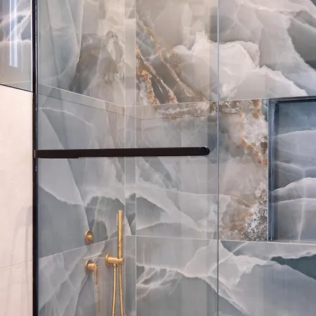 Bouquet Luxury Apartment *