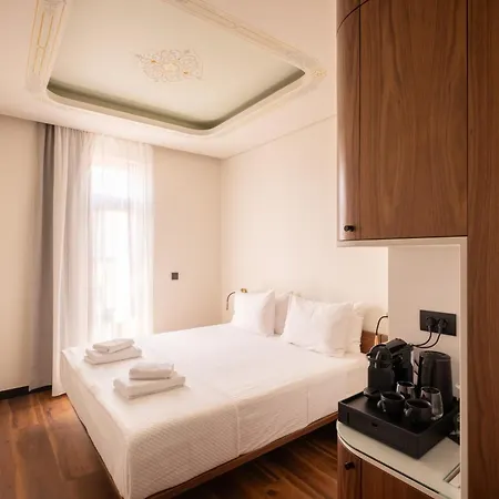 Bouquet Luxury Apartment *