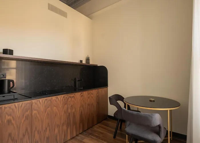 Bouquet Luxury Apartment